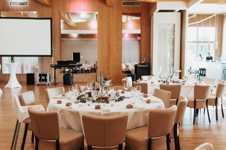 elegant wedding reception in modern venue Licensed inspiration image; not a BMG client portfolio claim.